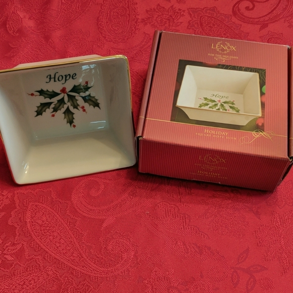 🎄🆕 Lenox Square Hope Dish NWT - Picture 2 of 6